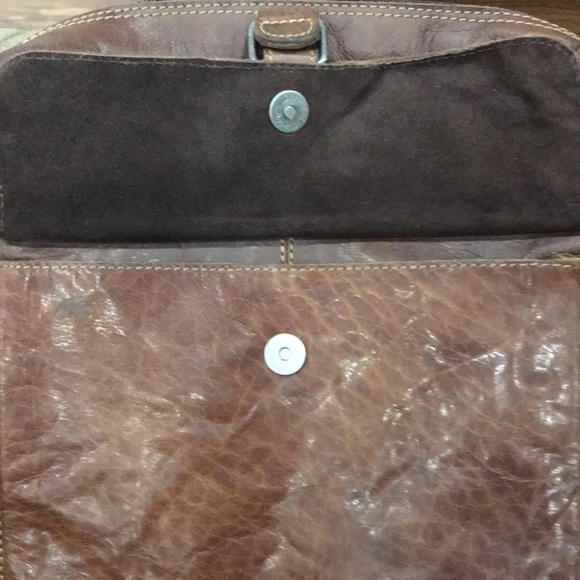 Leather shoulder bag purse in great condition 12 inches by 12 inches - Picture 2 of 6